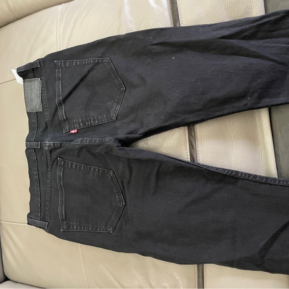 2 black levis jeans - Picture 3 of 8